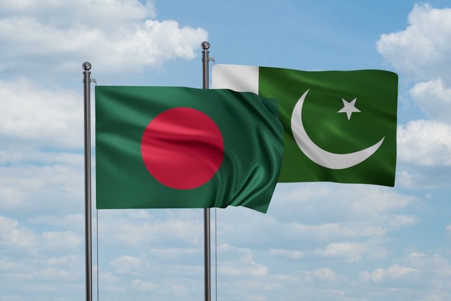  Bangladesh Opens Doors for Pakistani Businessmen with Easier Visa Rules